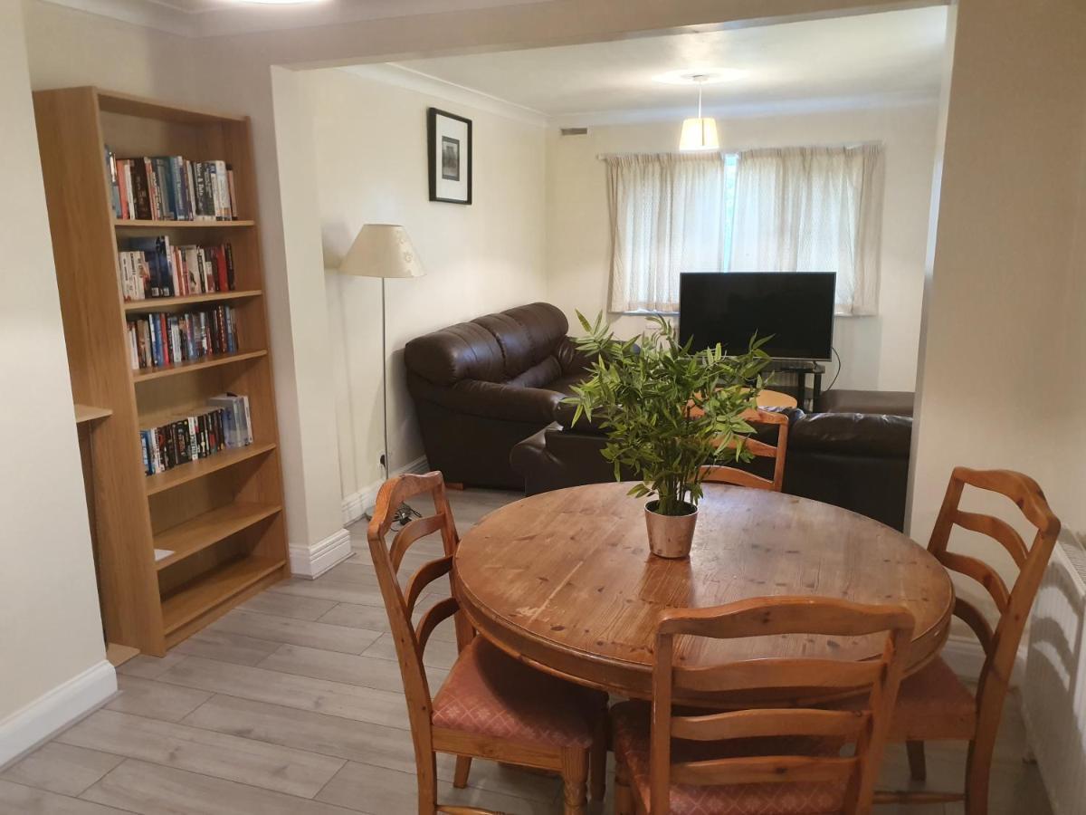 런던 Elegant House 10 Minutes Walk To Wembley Stadium 빌라 외부 사진