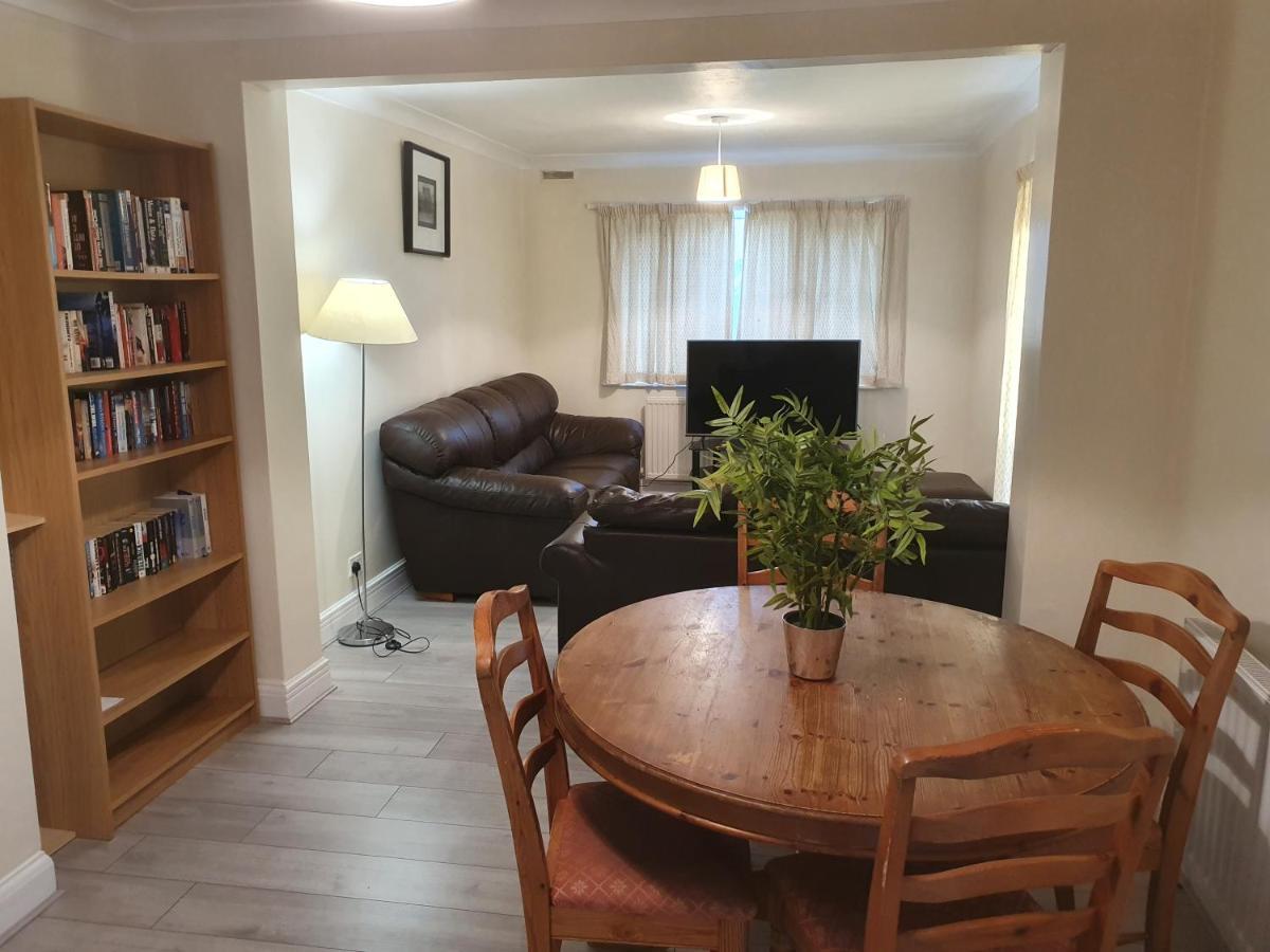 런던 Elegant House 10 Minutes Walk To Wembley Stadium 빌라 외부 사진