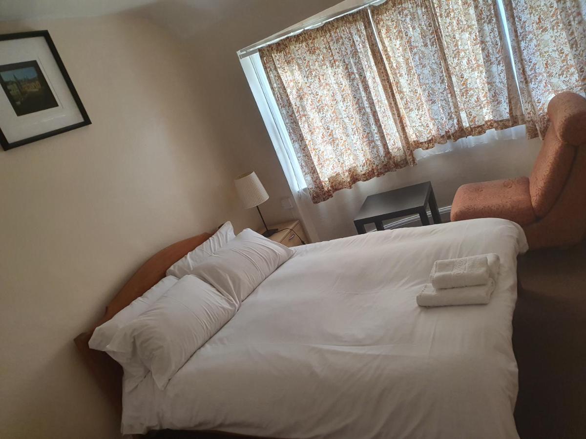 런던 Elegant House 10 Minutes Walk To Wembley Stadium 빌라 외부 사진